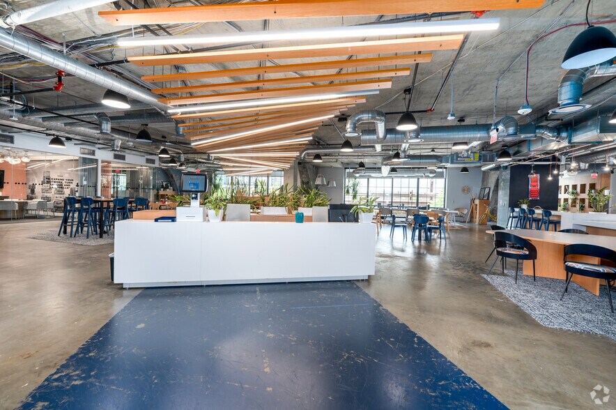 1140 3rd St NE, Washington, DC à louer - Photo intérieure - Image 2 de 19