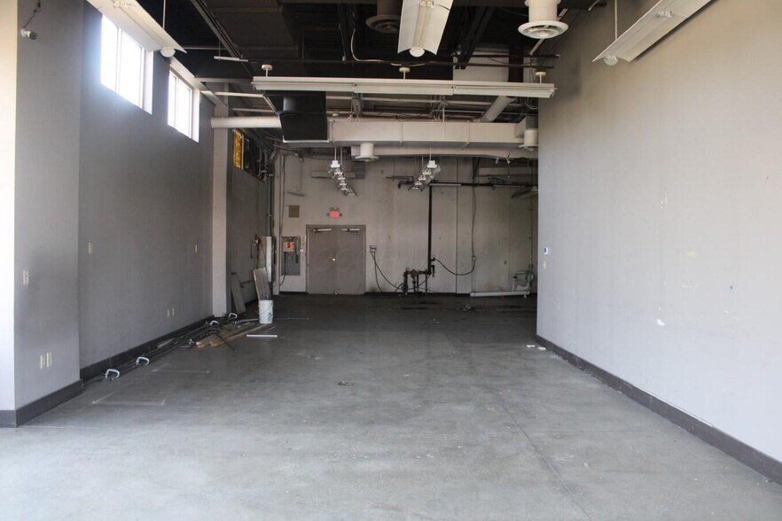 8591-8595 Owenfield Rd, Powell, OH for lease - Building Photo - Image 3 of 16