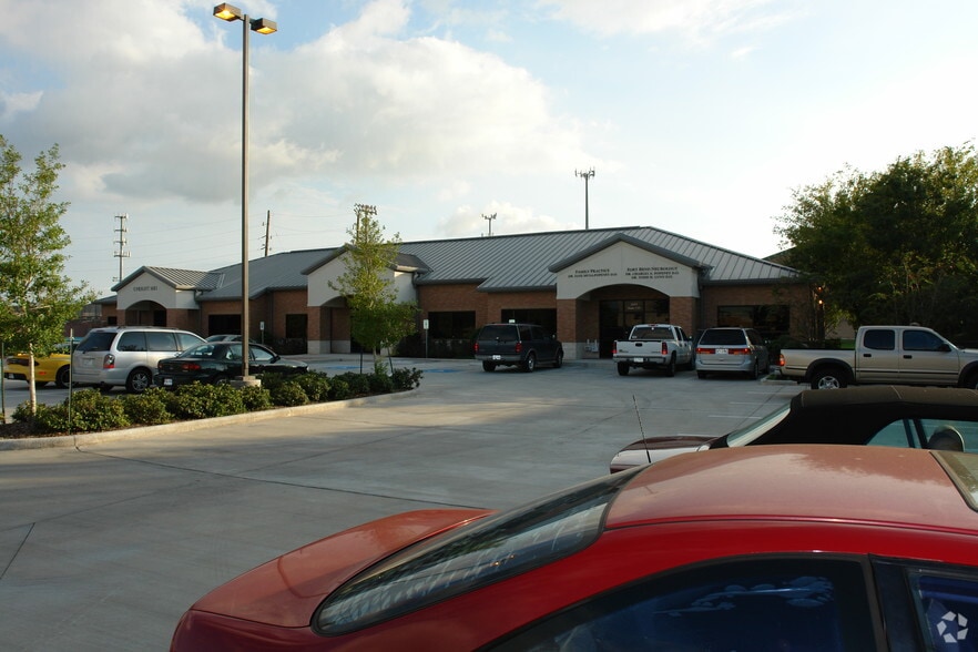 2655 Cordes Dr, Sugar Land, TX for lease - Building Photo - Image 3 of 4