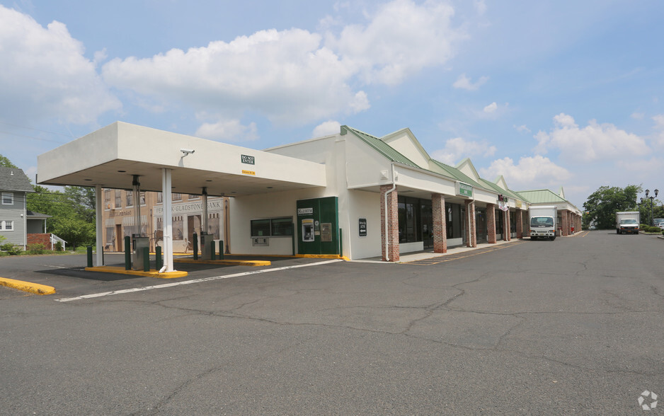 617 E Main St, Bridgewater, NJ for lease - Building Photo - Image 2 of 4