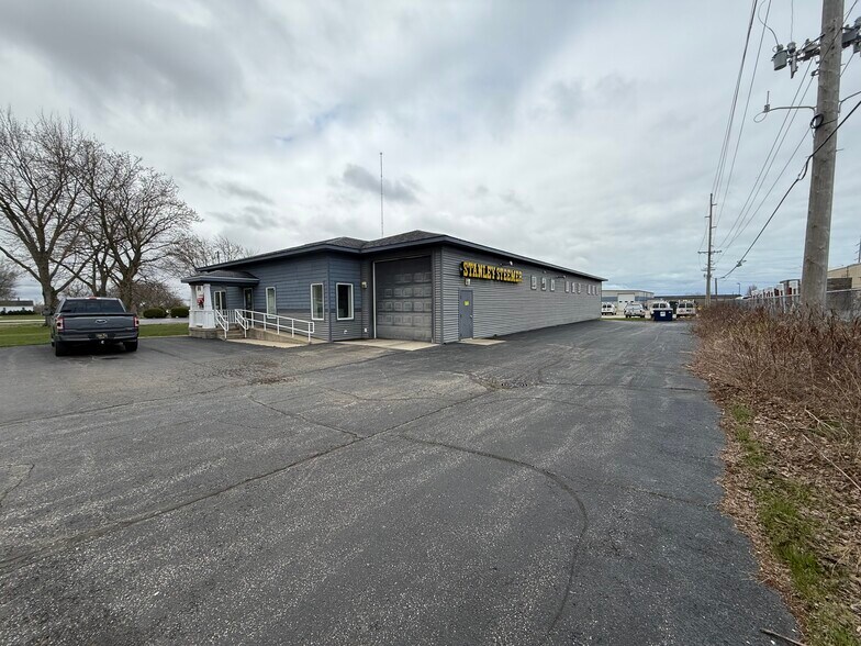 3408 Hollywood St, Saint Joseph, MI à louer - Photo du bâtiment - Image 2 de 10