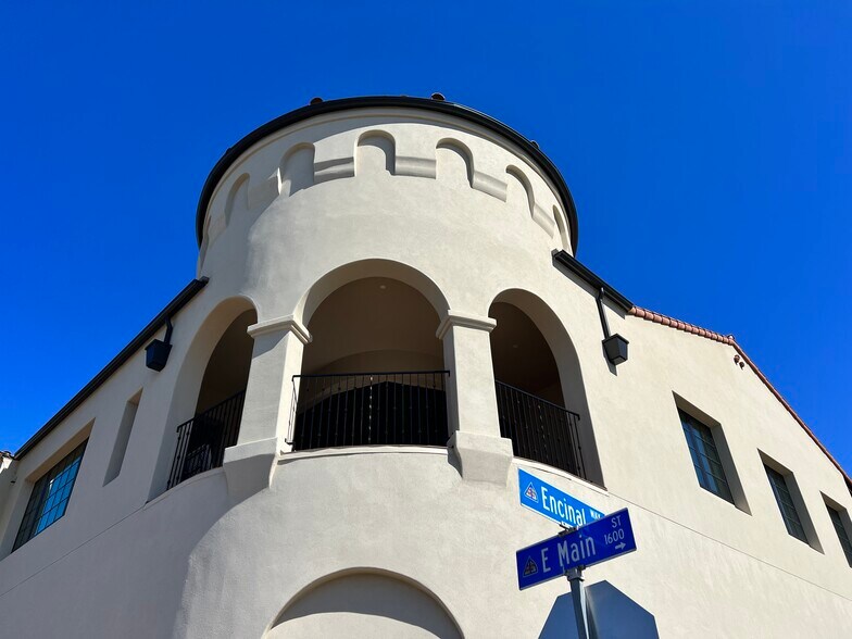 1571 E Main St, Ventura, CA à louer - Photo du bâtiment - Image 2 de 5