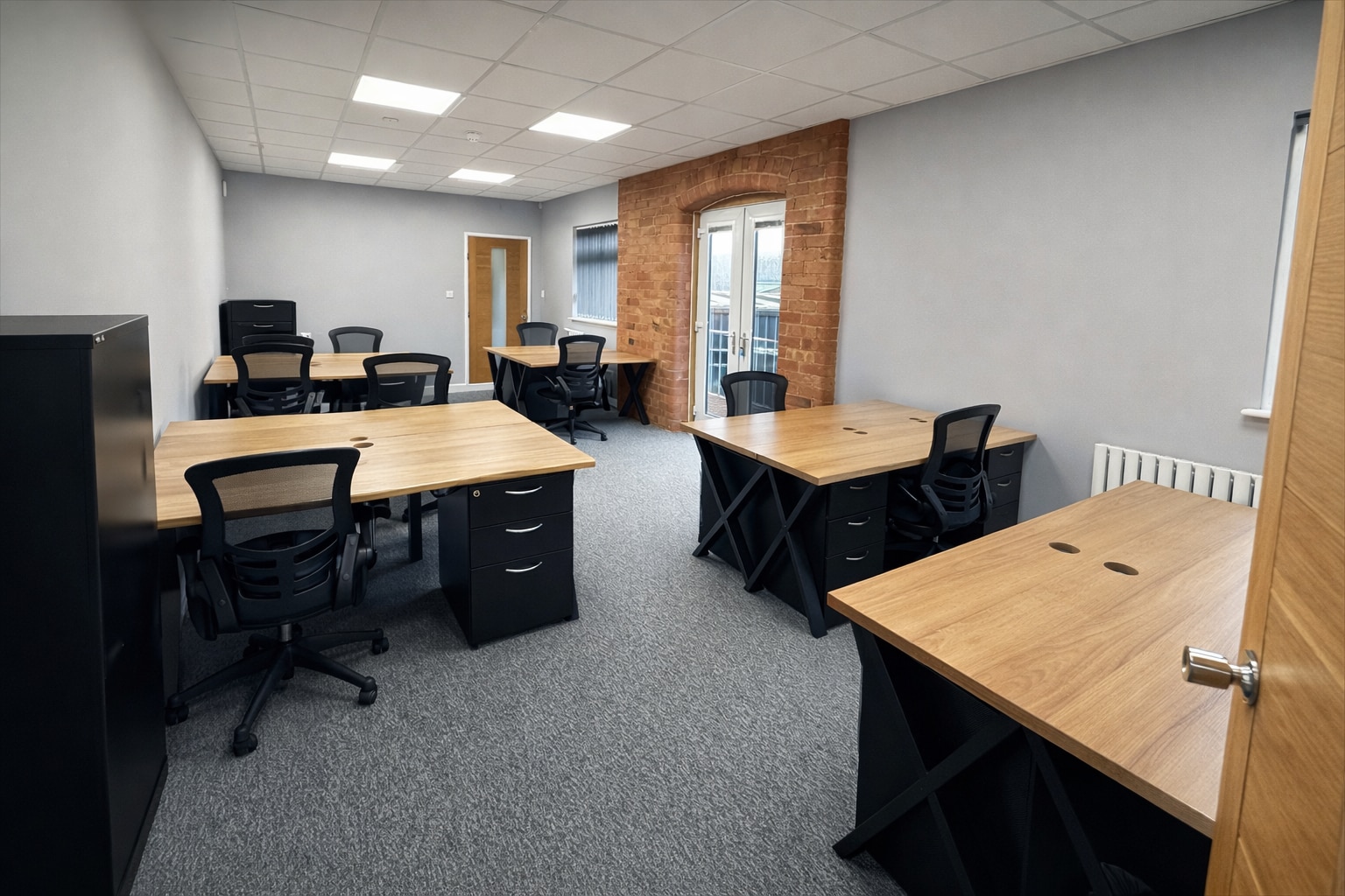 11 Oak St, Nottingham for lease Interior Photo- Image 1 of 1