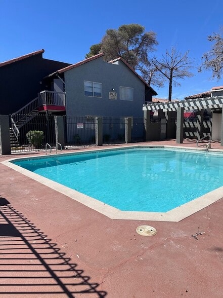 3909-3949 N Nellis Blvd, Las Vegas, NV for sale - Building Photo - Image 3 of 18