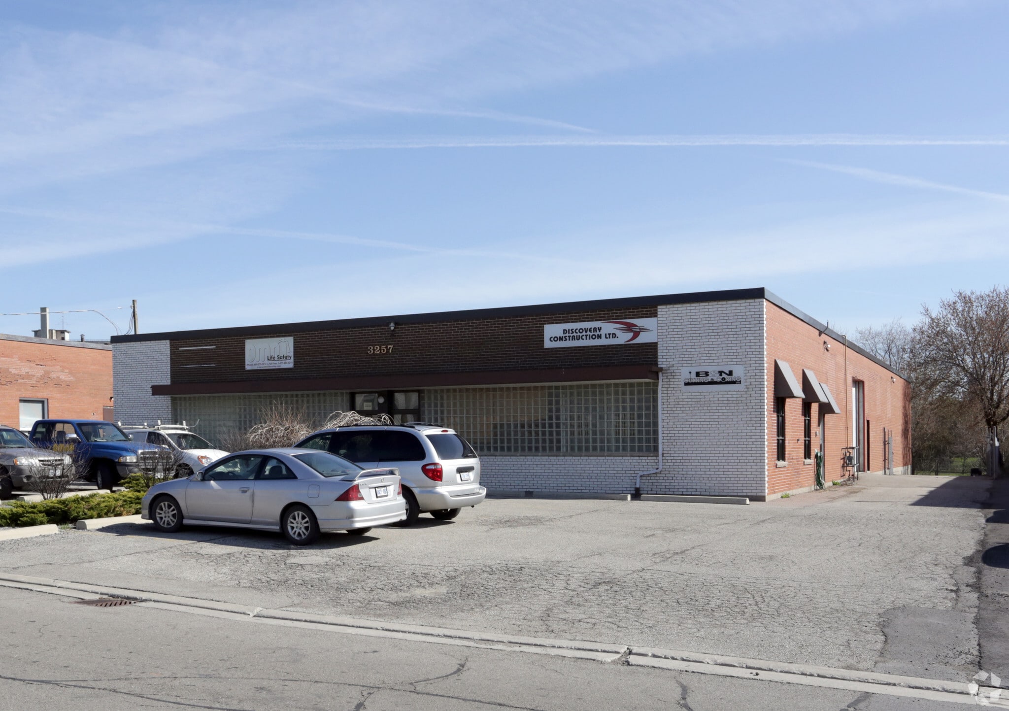 3257 Lenworth Dr, Mississauga, ON for sale Primary Photo- Image 1 of 1