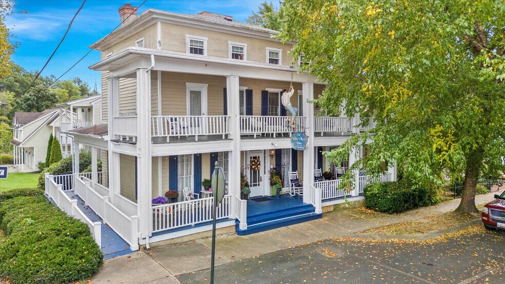 300 Bohemia Ave, Chesapeake City, MD à vendre - Photo du bâtiment - Image 1 de 117