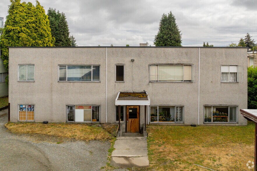 6721 Dow Av, Burnaby, BC for sale - Building Photo - Image 2 of 3