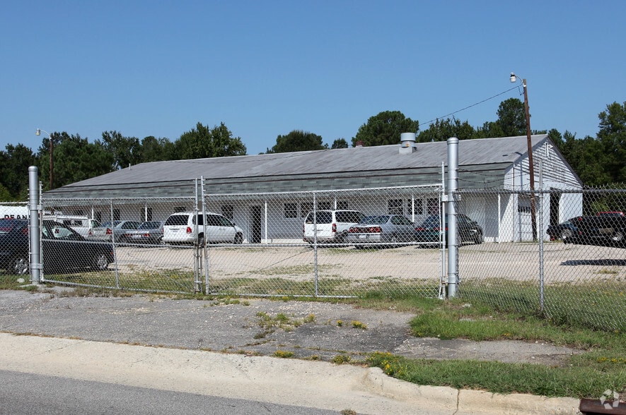 4101 Wendell Blvd, Wendell, NC à louer - Photo du bâtiment - Image 2 de 8