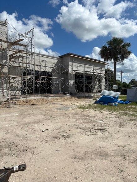 102 Lee Blvd, Lehigh Acres, FL for sale - Building Photo - Image 3 of 4