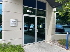 4855 Ward Rd, Wheat Ridge, CO à louer Photo du bâtiment- Image 2 de 12