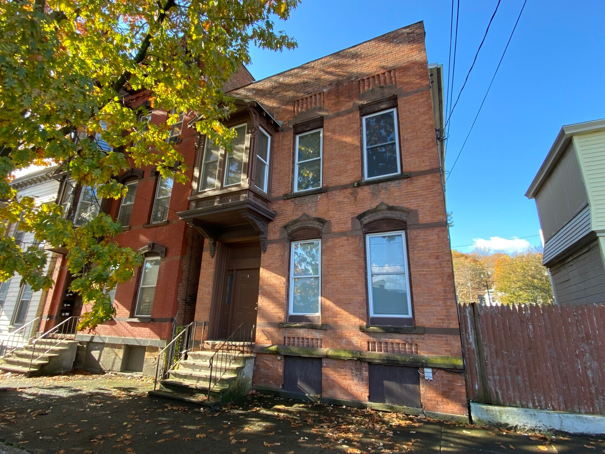 31 Congress St, Cohoes, NY à vendre Photo principale- Image 1 de 39