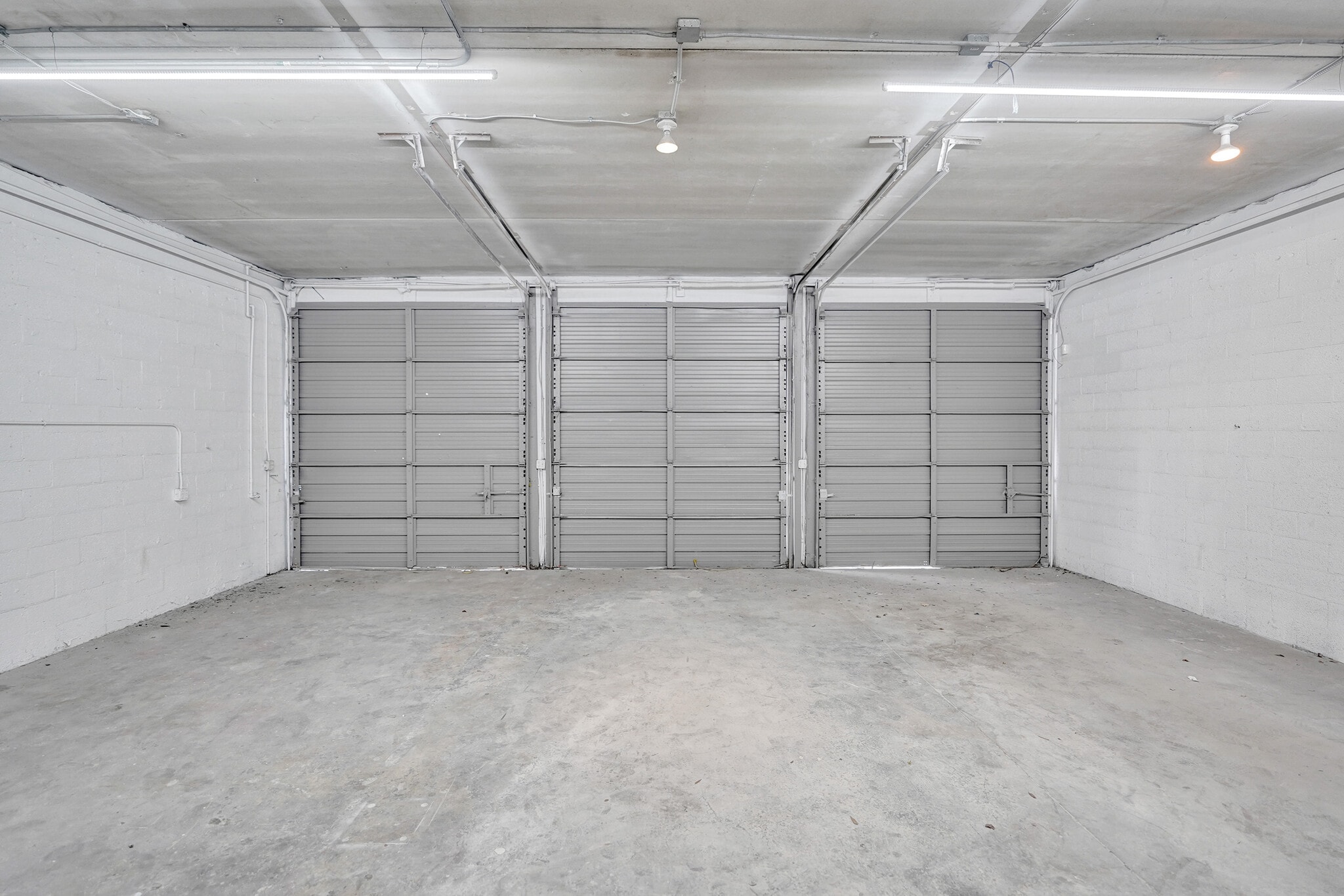 1700 Latham Rd, West Palm Beach, FL for lease Building Photo- Image 1 of 5