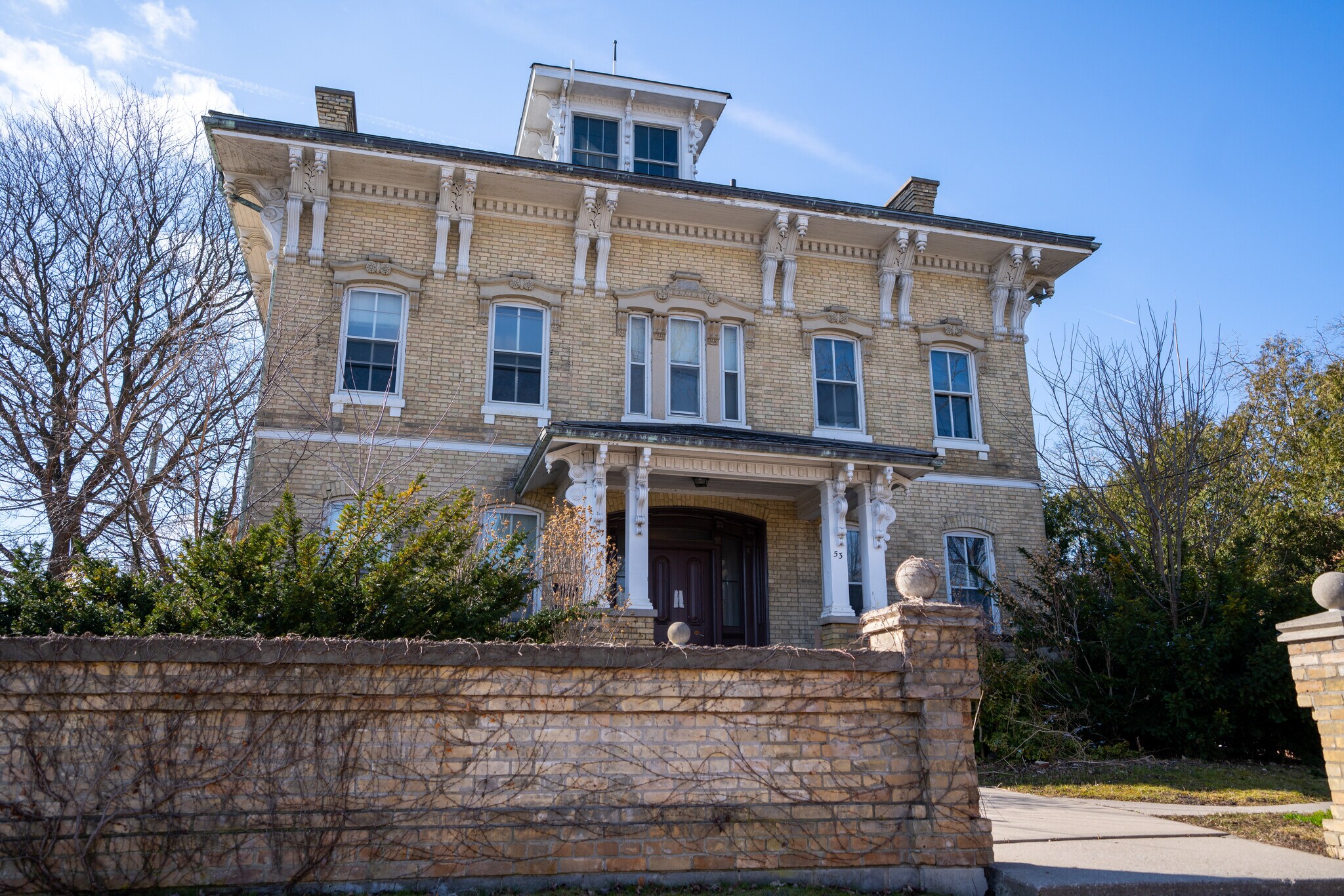 53 Mcclary Av, London, ON for sale Primary Photo- Image 1 of 1