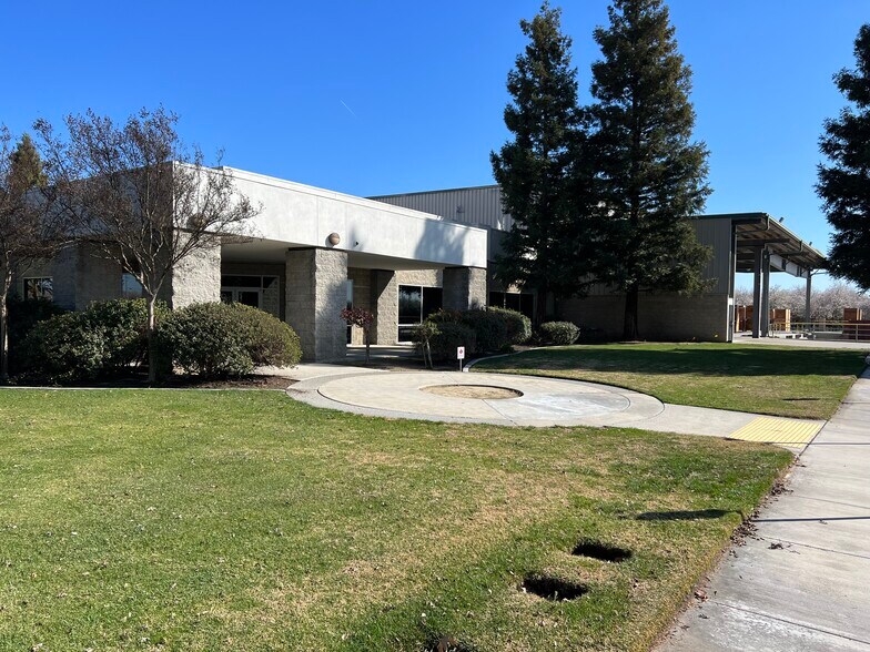 29341 Kimberlina Rd, Wasco, CA à louer - Photo principale - Image 1 de 1