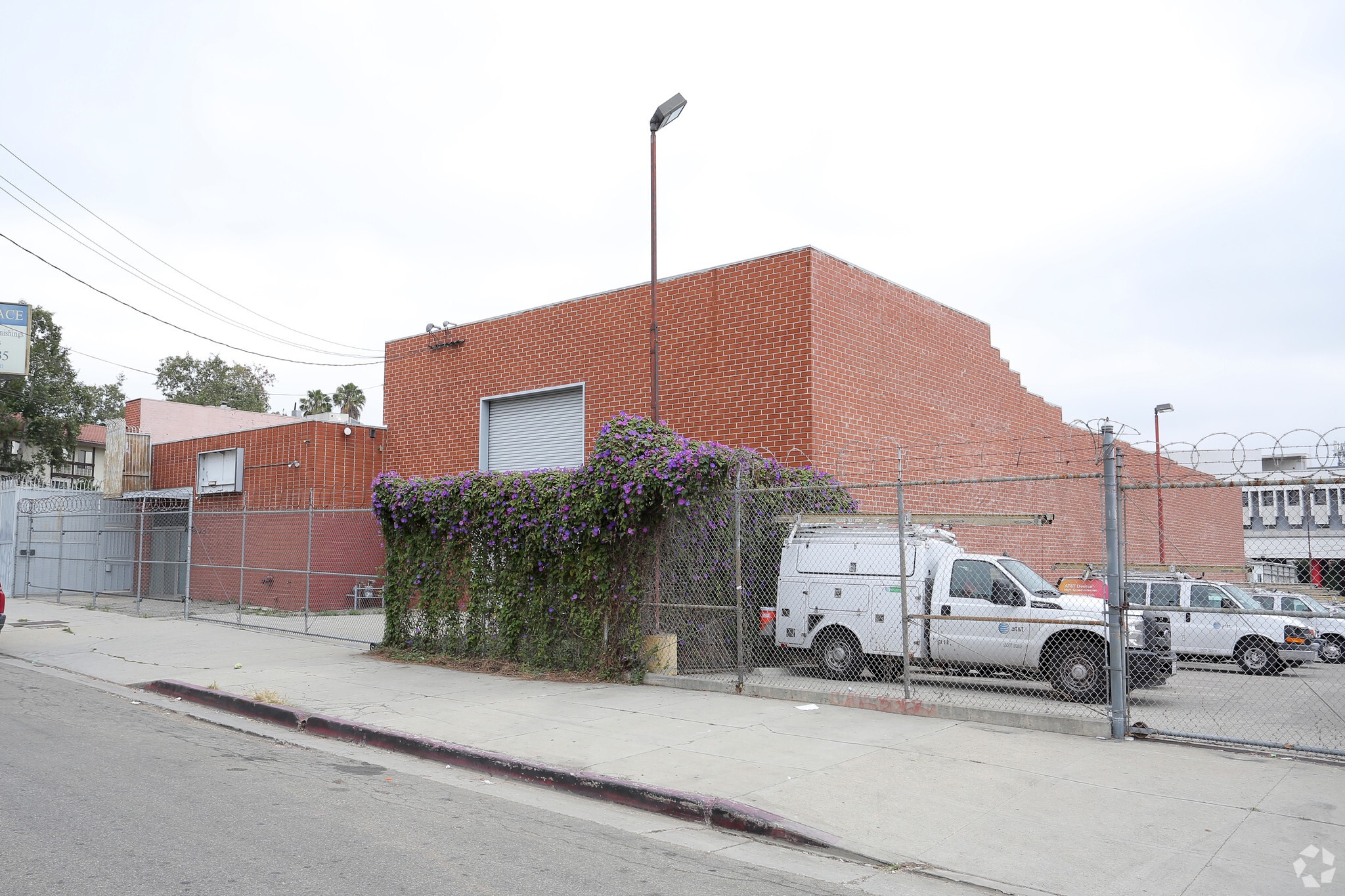 340 N Juanita Ave, Los Angeles, CA for lease Primary Photo- Image 1 of 5
