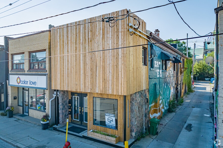 18 Barton St E, Hamilton, ON for sale - Primary Photo - Image 1 of 1