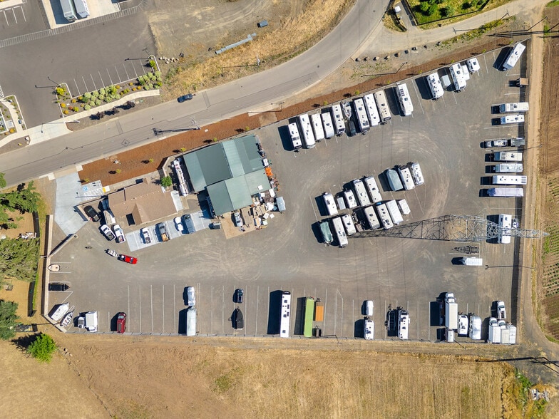 19935 SW Cipole Rd, Sherwood, OR for lease - Building Photo - Image 1 of 8