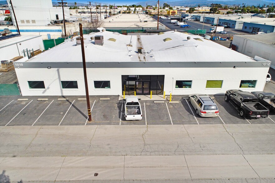 1812-1818 N Orangethorpe Park, Anaheim, CA à vendre - Photo du bâtiment - Image 3 de 13