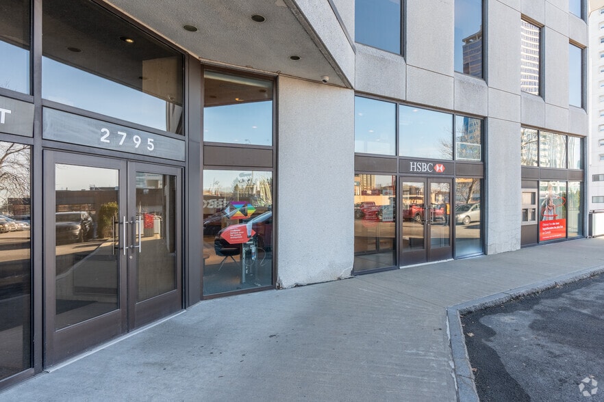 2785-2795 Boul Laurier, Québec, QC à louer - Photo du bâtiment - Image 3 de 4