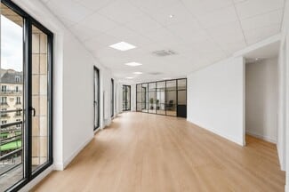 Plus de détails pour 13 Place Kossuth, Paris - Bureau à louer