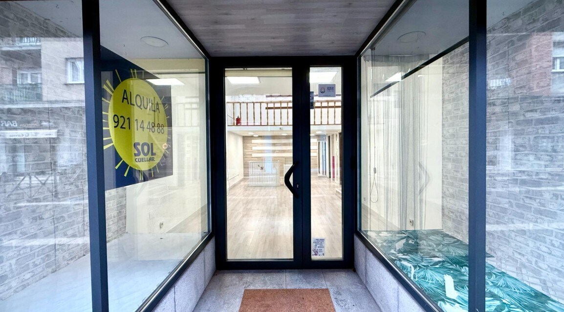 Commerce de détail dans Cuéllar, Segovia à louer Photo intérieure- Image 1 de 7