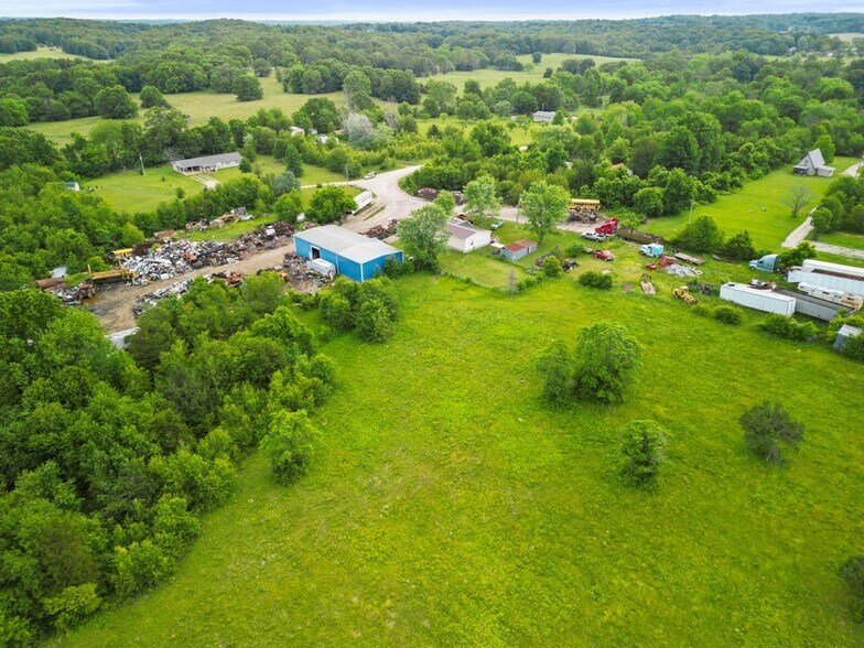 1219 Private Road 1060, West Plains, MO à vendre - Photo du bâtiment - Image 2 de 22