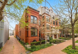 Plus de détails pour 329 8th St NE, Washington, DC - Bureau à vendre