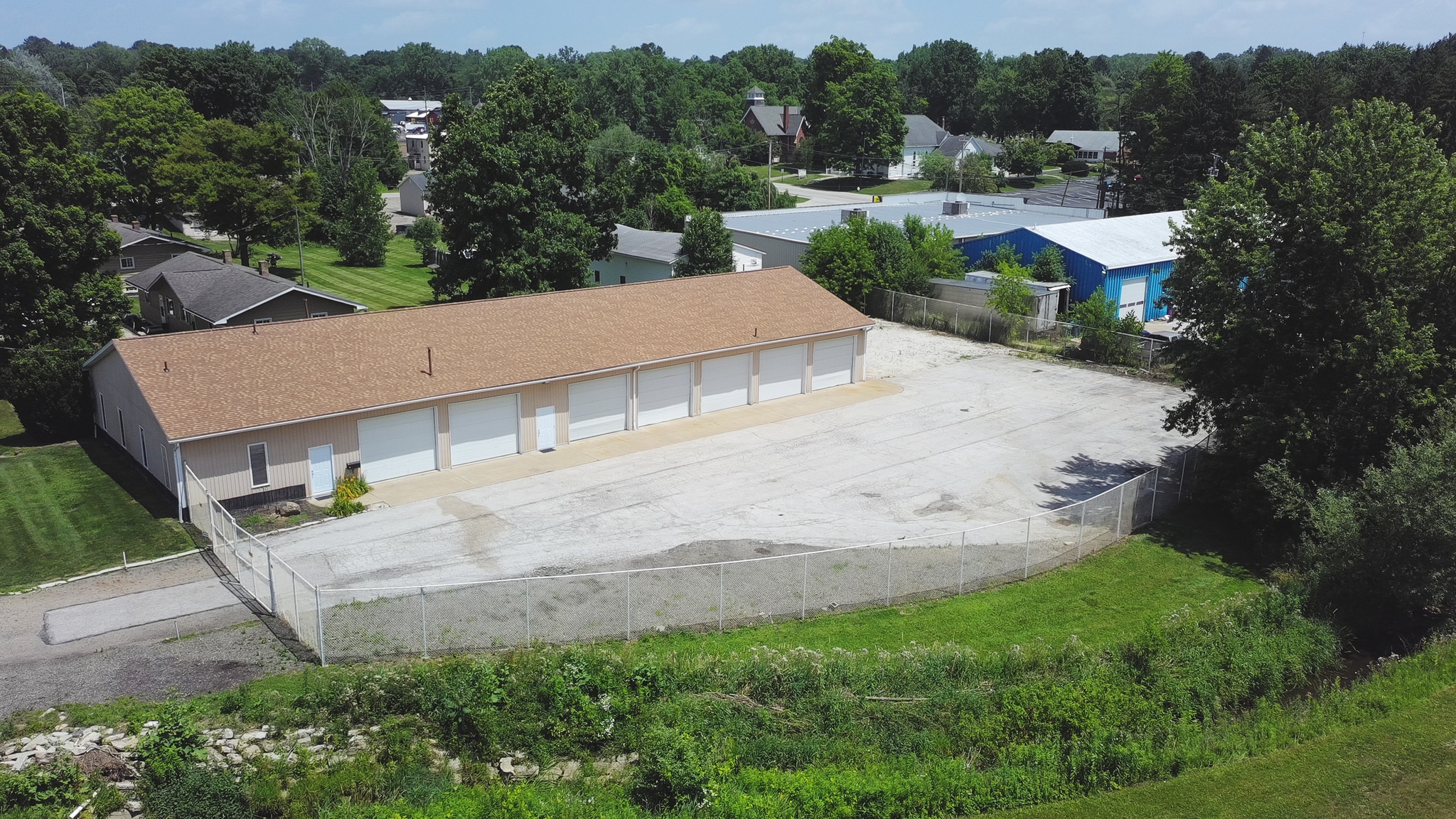 3143 Whipple Dr, Barberton, OH à vendre Photo du bâtiment- Image 1 de 13