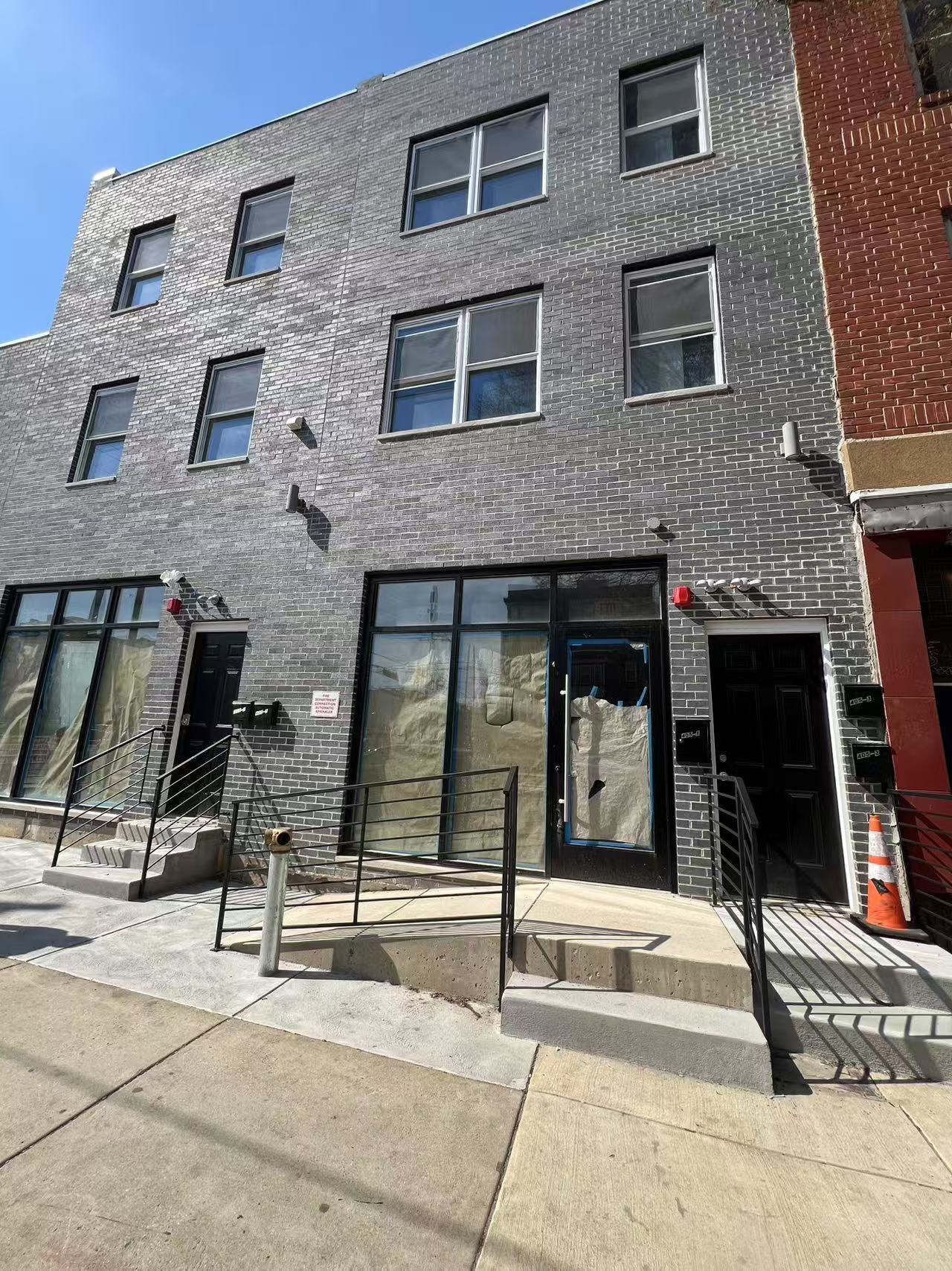 405 Girard St, Philadelphia, PA for lease Building Photo- Image 1 of 8