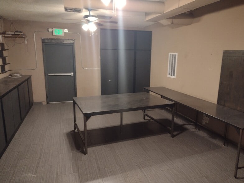4165 W Clarendon Ave, Phoenix, AZ à louer - Photo du bâtiment - Image 3 de 22
