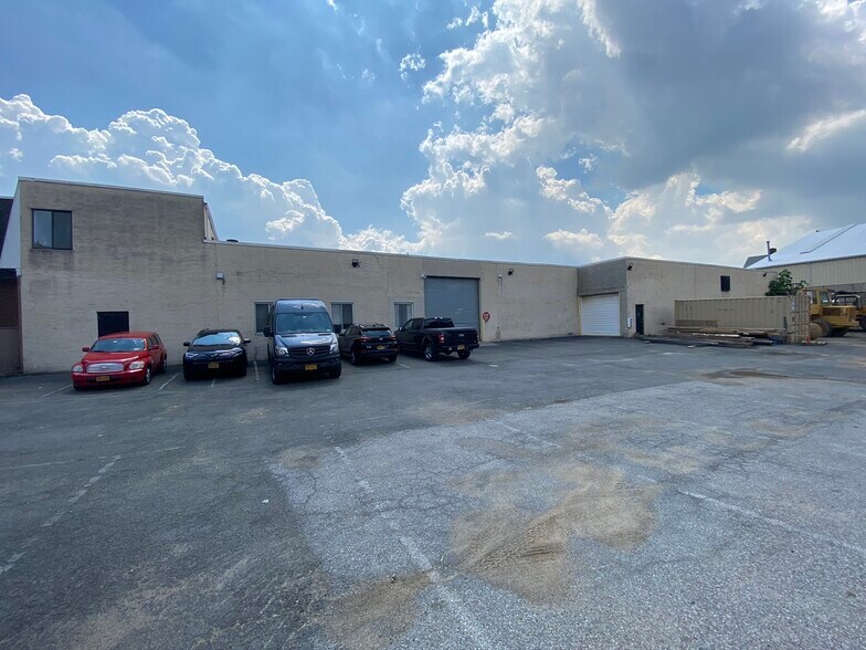 36 Beechwood Ave, New Rochelle, NY for lease - Building Photo - Image 2 of 11