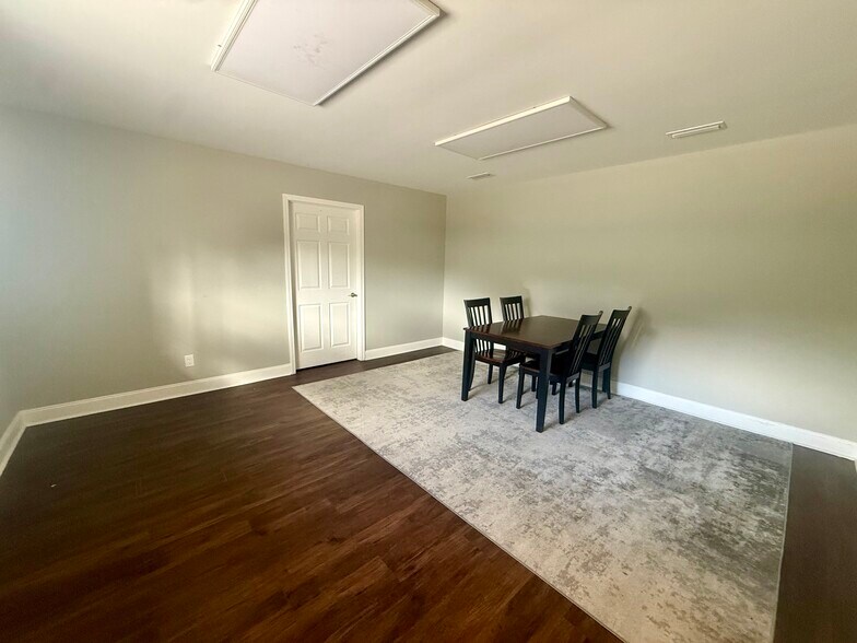 694 Baldwin Ave, Defuniak Springs, FL for lease - Interior Photo - Image 3 of 3