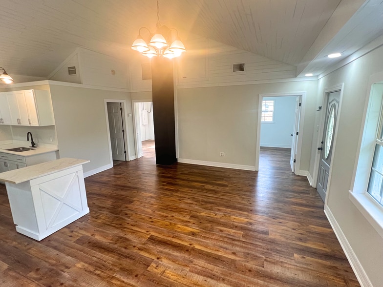 18127 Us Highway 41, Spring Hill, FL for sale - Interior Photo - Image 3 of 8
