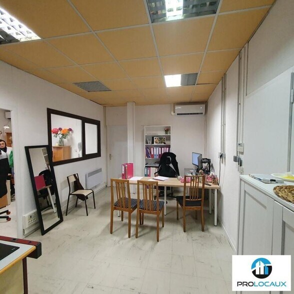 Flex in Gières for lease - Interior Photo - Image 2 of 16