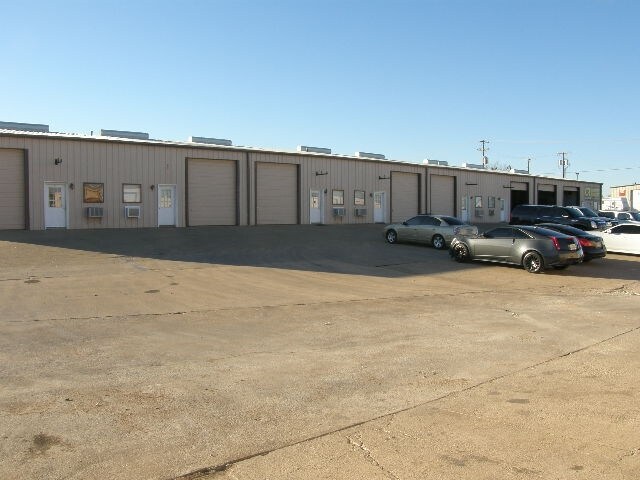 4620 Industrial St, Rowlett, TX à louer - Photo du bâtiment - Image 3 de 3