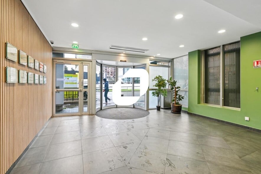 Bureau dans Boulogne-Billancourt à louer - Hall d’entrée - Image 2 de 14