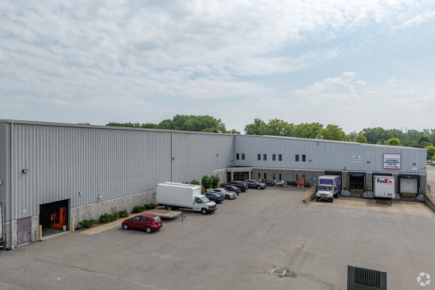 2335 Union Rd, Cheektowaga, NY for lease - Building Photo - Image 1 of 18