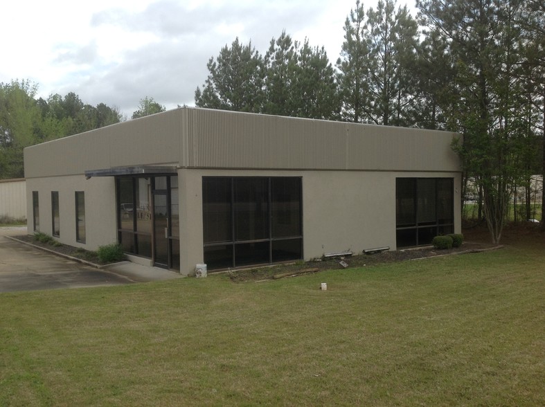 2148 Cliff Gookin Blvd, Tupelo, MS à vendre - Photo du bâtiment - Image 1 de 1