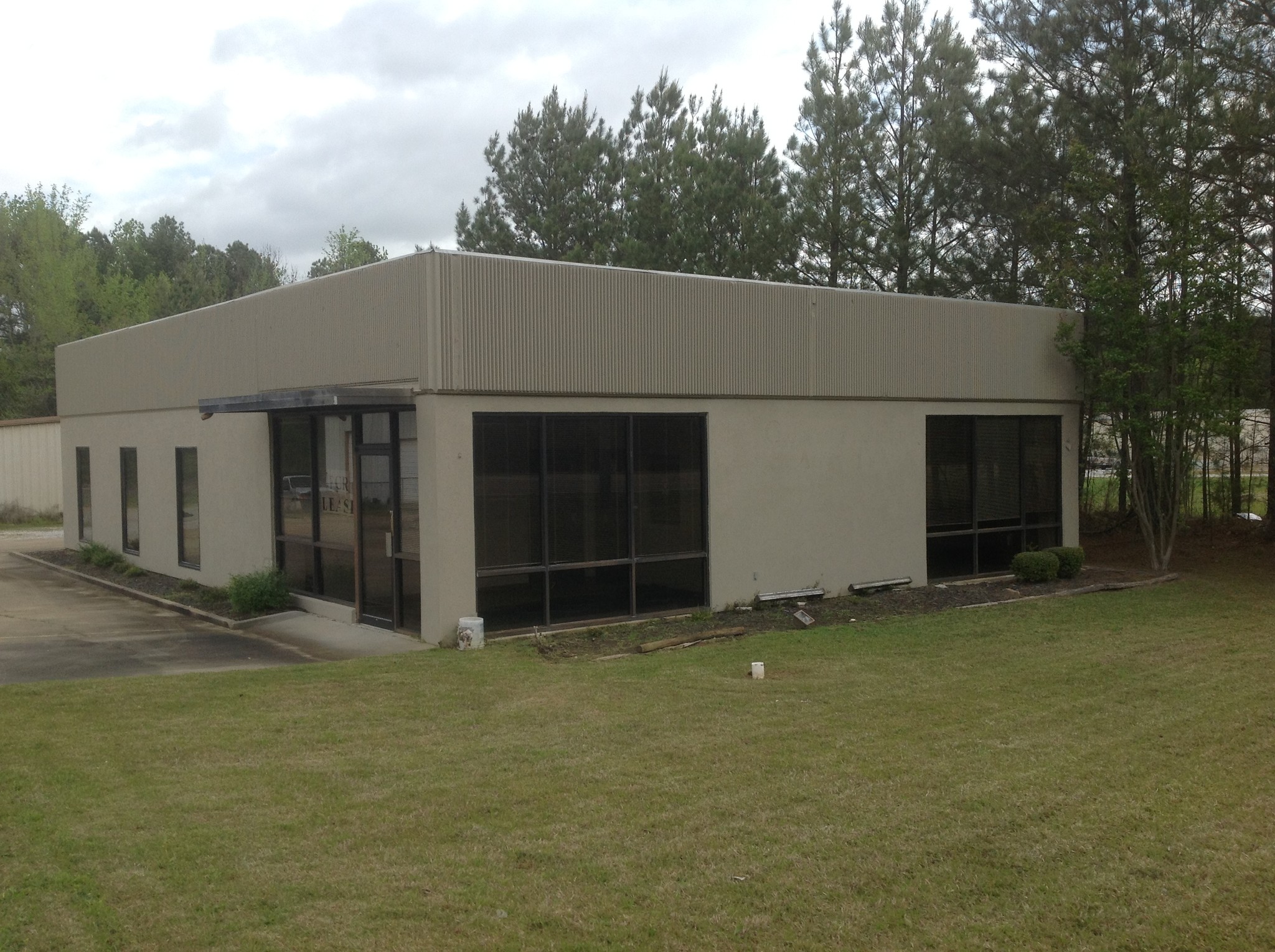 2148 Cliff Gookin Blvd, Tupelo, MS for sale Building Photo- Image 1 of 1