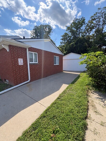 2638 S 3rd Street Plz, Omaha, NE à vendre - Photo du bâtiment - Image 3 de 7