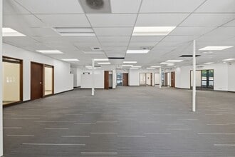 4002-4014 148th Ave NE, Redmond, WA for lease Interior Photo- Image 1 of 8