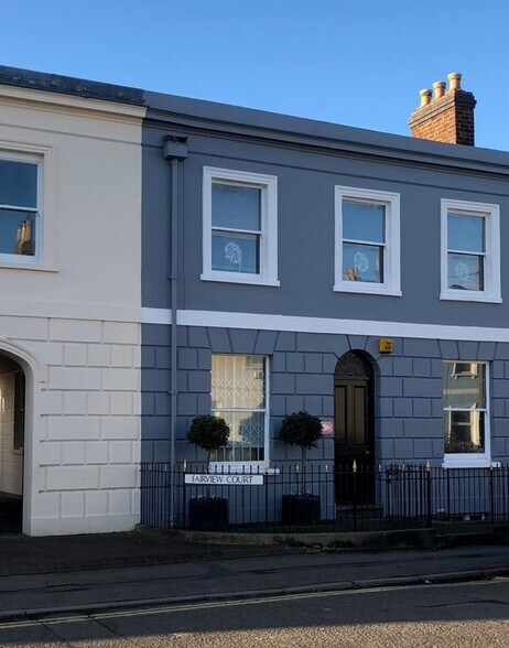 Fairview Rd, Cheltenham à louer - Photo du bâtiment - Image 1 de 3