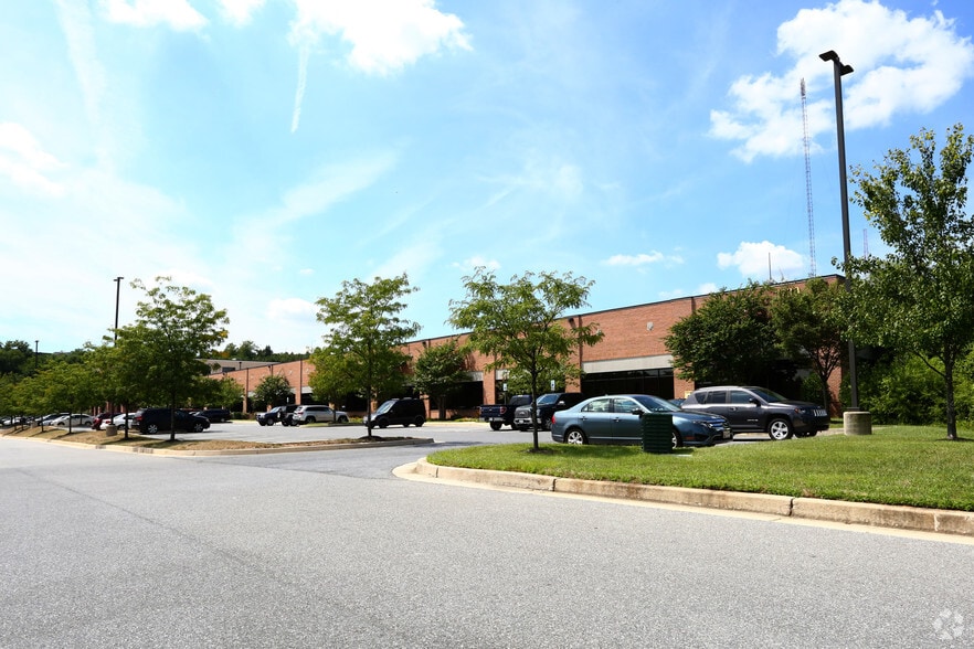 1730 Twin Springs Rd, Baltimore, MD for lease - Building Photo - Image 3 of 7