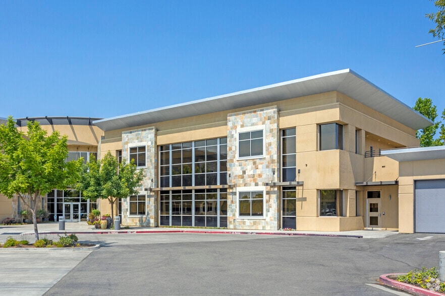 7600-7604 N Palm Ave, Fresno, CA for lease - Building Photo - Image 3 of 4
