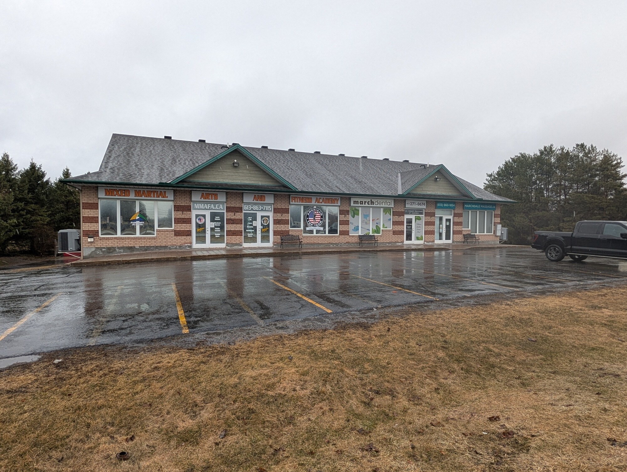 1120-1126 March Rd, Ottawa, ON à vendre Photo du bâtiment- Image 1 de 22