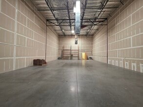 5990 S Country Club Rd, Tucson, AZ for lease Interior Photo- Image 2 of 7