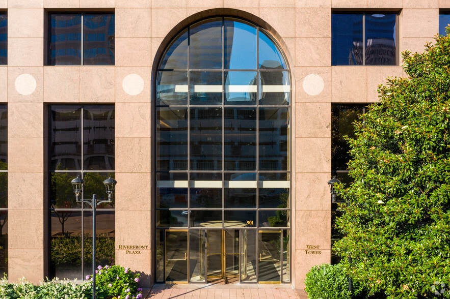 951 E Byrd St, Richmond, VA for lease - Building Photo - Image 2 of 7