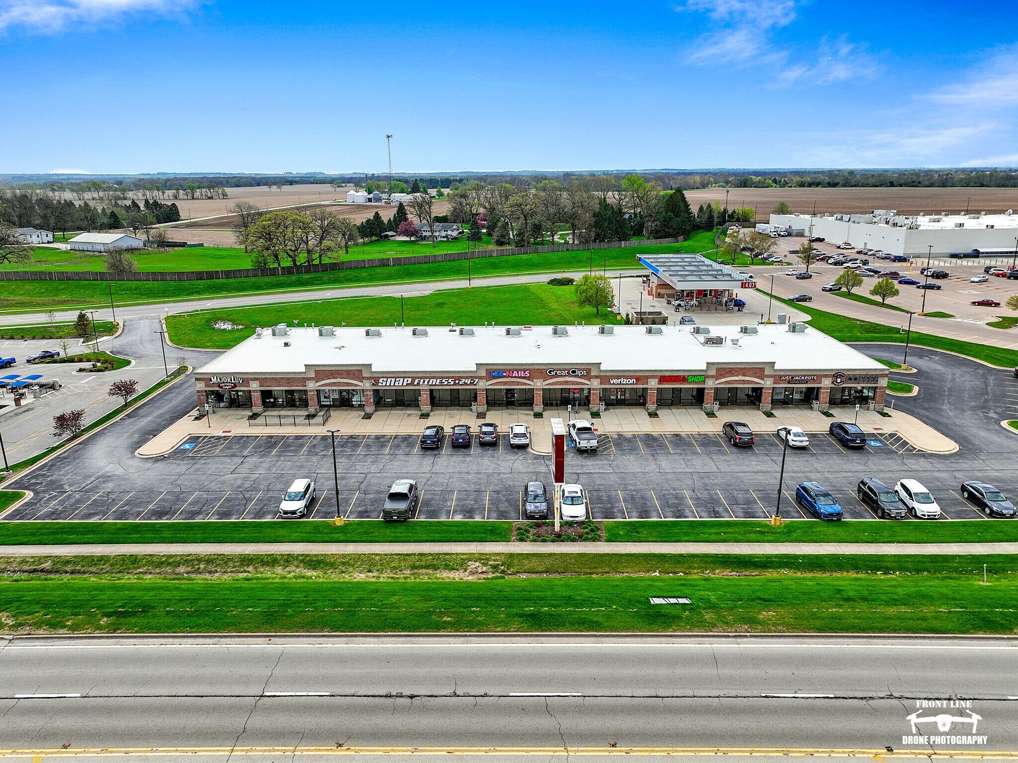 6500-6572 W Route 34, Plano, IL à vendre Photo du bâtiment- Image 1 de 8
