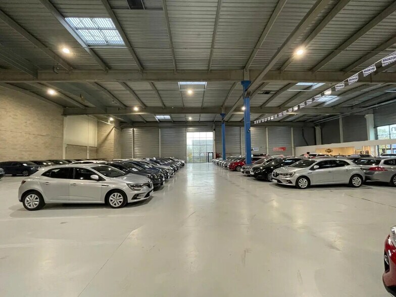 Flex dans Taverny à louer - Photo du bâtiment - Image 3 de 8