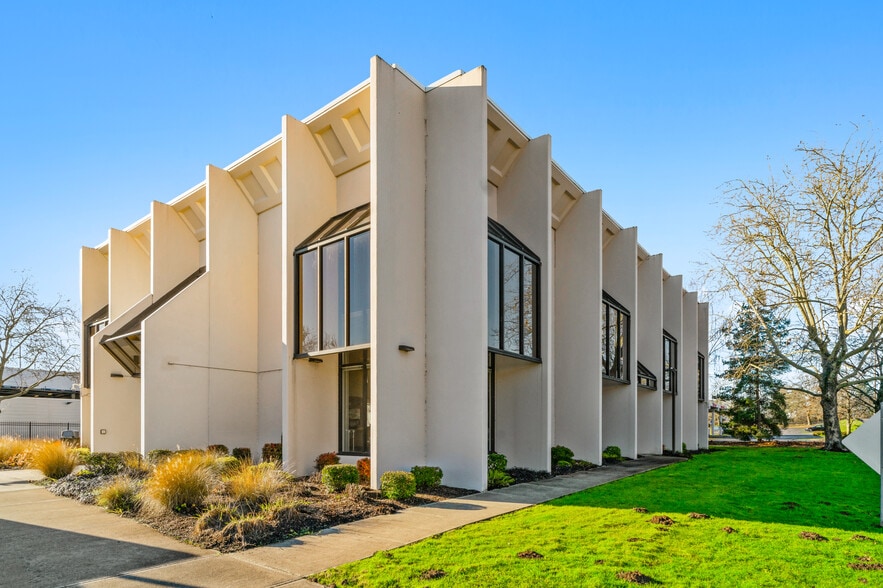 10101 SW Washington Square Rd, Portland, OR for lease - Building Photo - Image 3 of 16